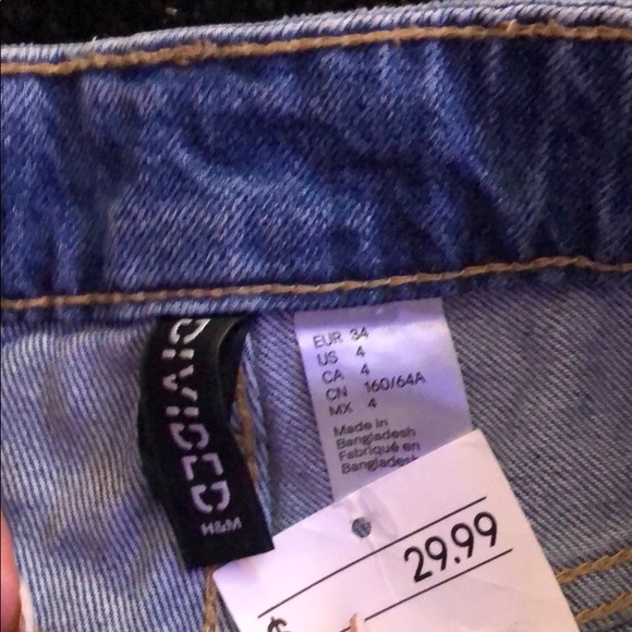 Jean shorts😍 - Picture 3 of 3